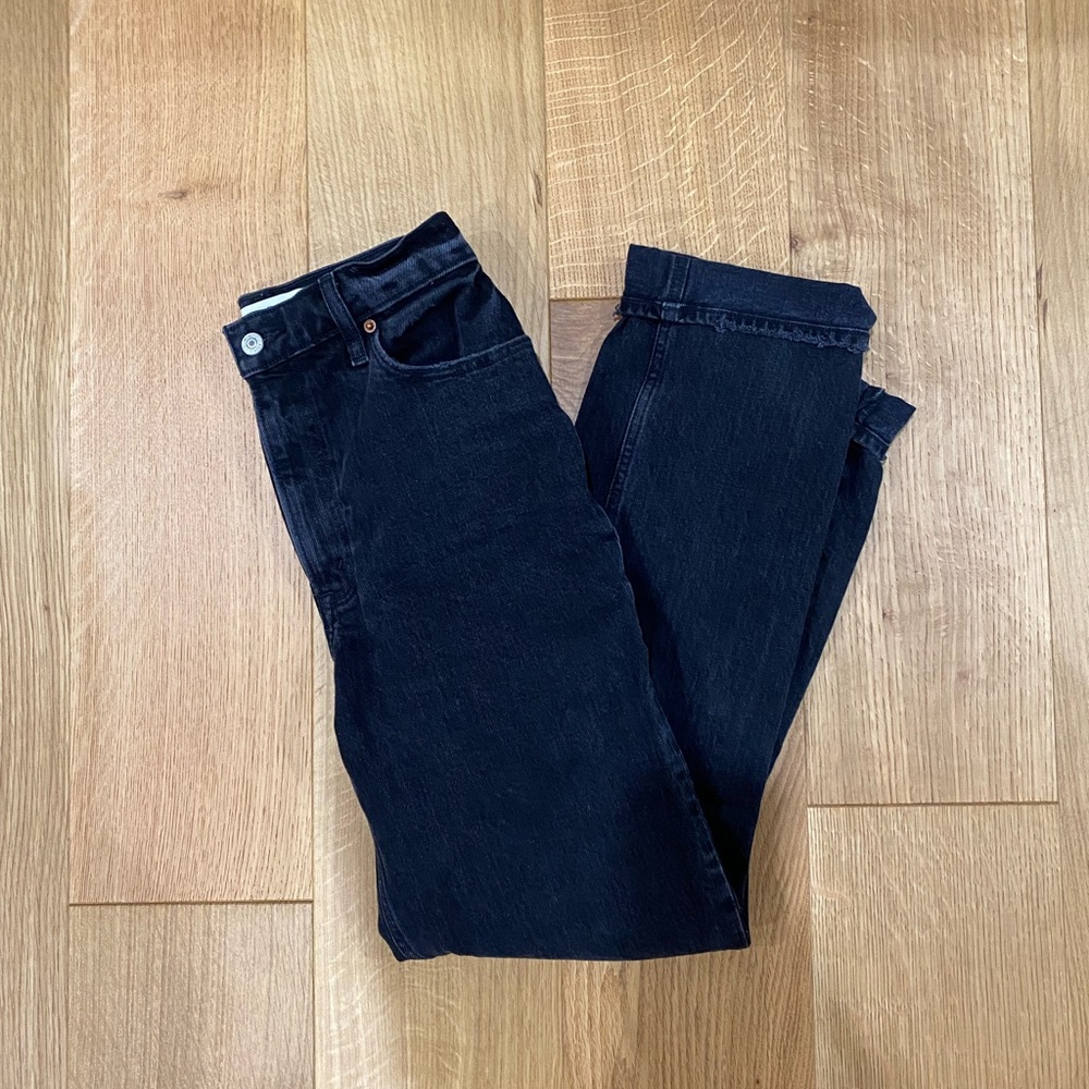 Abercrombie - 90’s Straight Ultra High Rise